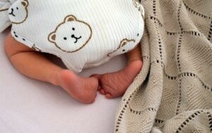 Jak často krmit novorozence: Průvodce pro zdravý vývoj vašeho dítěte 4 Jak často krmit novorozence: Průvodce pro zdravý vývoj vašeho dítěte